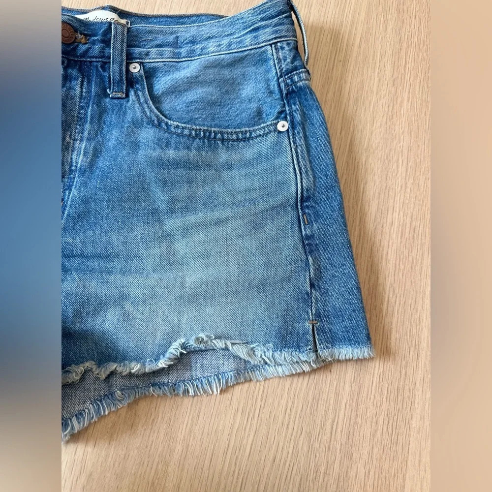 Madewell Relaxed Denim Shorts in Clintonville Wash: Split-Hem Size 27 1329 - Picture 5 of 13
